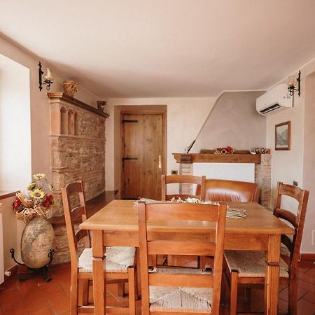 Lago Del Turano - La Taverna Con Cucina Open Space E Free Wi-Fi Ascrea Dış mekan fotoğraf