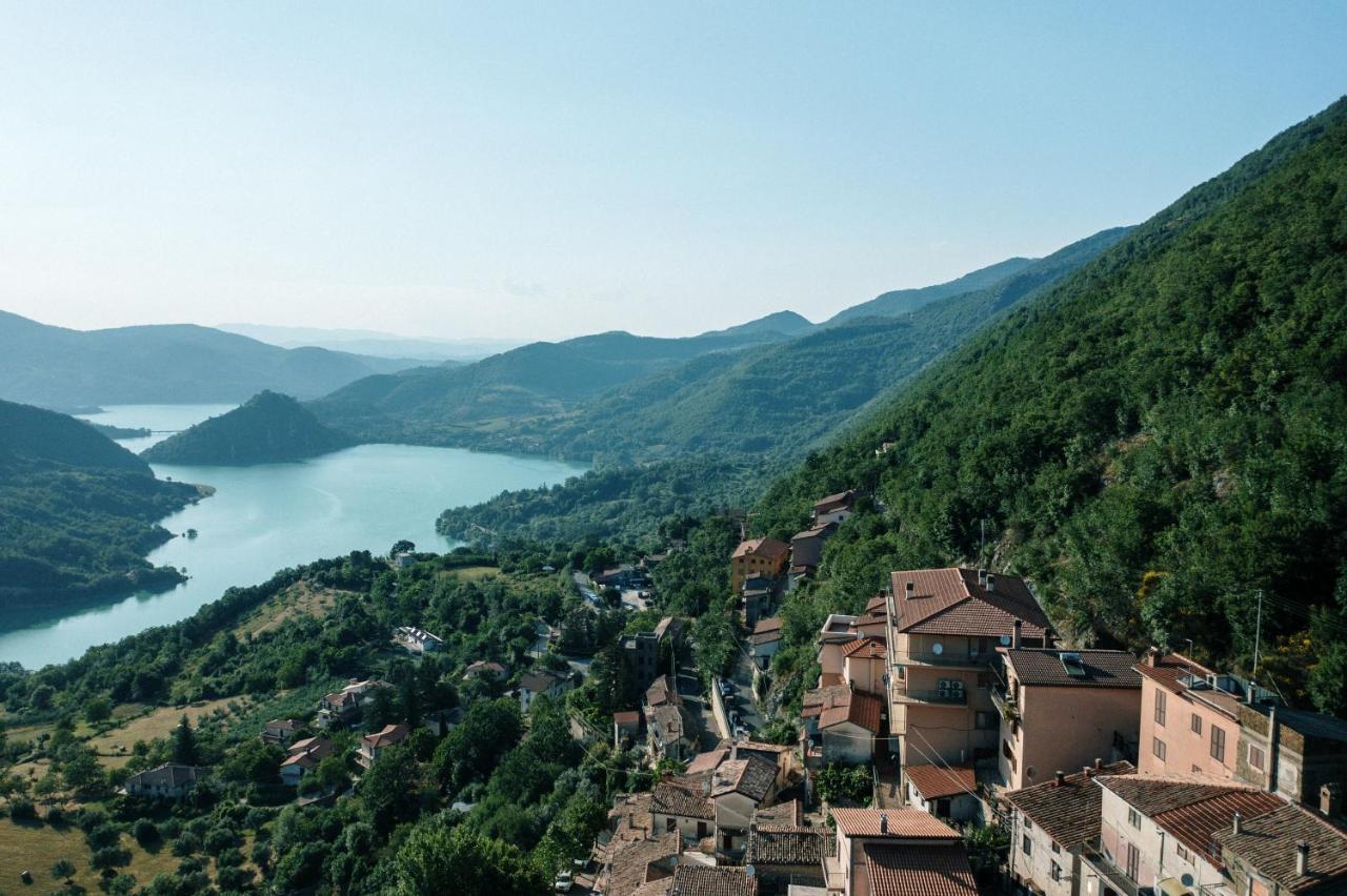 Lago Del Turano - La Taverna Con Cucina Open Space E Free Wi-Fi Ascrea Dış mekan fotoğraf