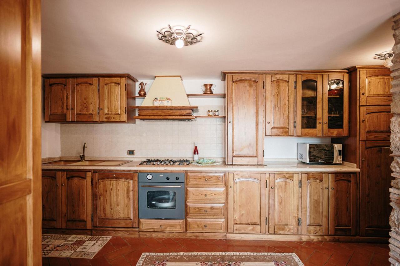 Lago Del Turano - La Taverna Con Cucina Open Space E Free Wi-Fi Ascrea Dış mekan fotoğraf